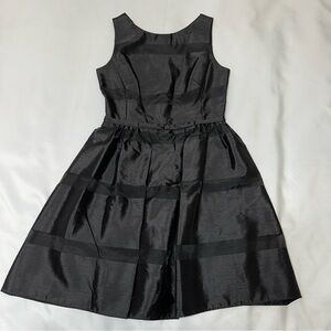 Little black dress ladies size 6 fit‎ and flare cut